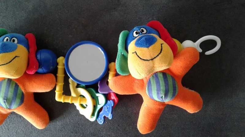 Zawieszka do wózka dziecięcego zabawka pieski pluszowe