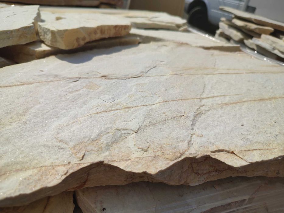 Kamień naturalny biały kremowy waniliowy