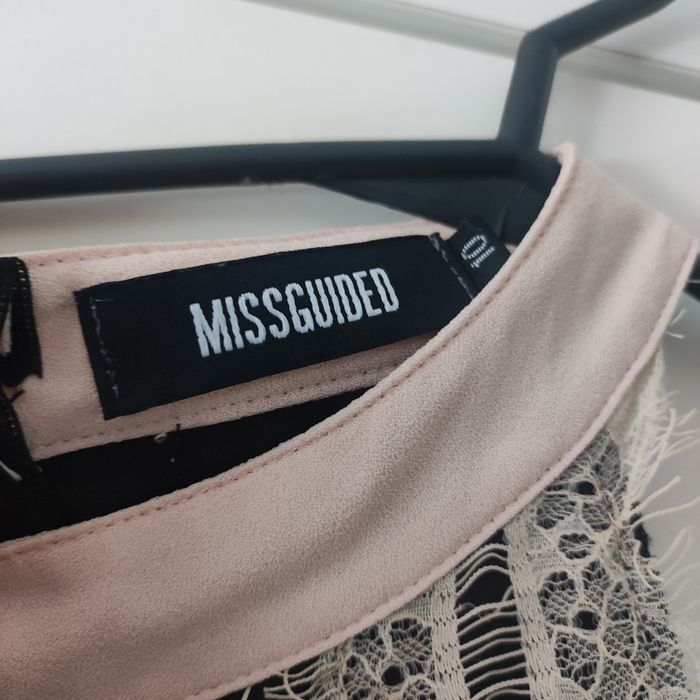 Sukienka bieliźniana Missquided 38