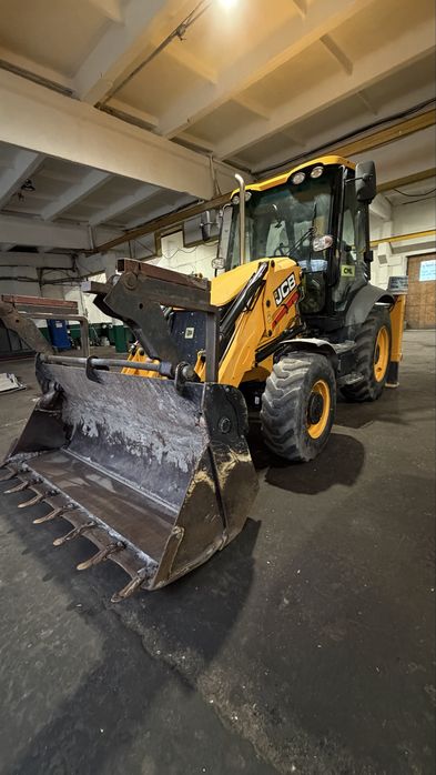 Оренда екскаватора JCB Кропивницький і область