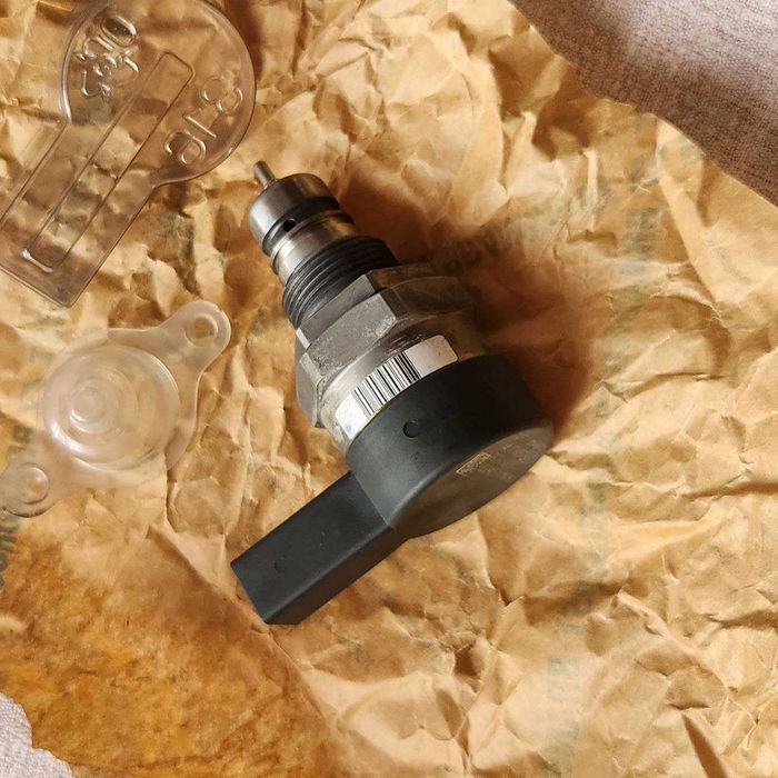 Регулирующий клапан подачи топлива тнвд 0281006253 BOSCH 1462C00987