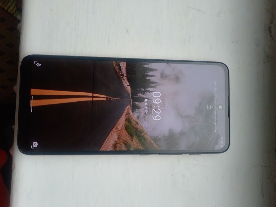 Продам телефон робочій