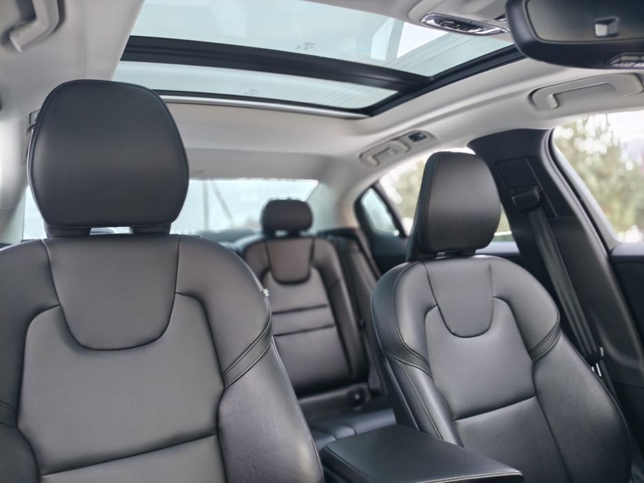 Volvo S60 III 2.0 T5 250 KM AWD 2021 43 tys. km | Full LED | R-design