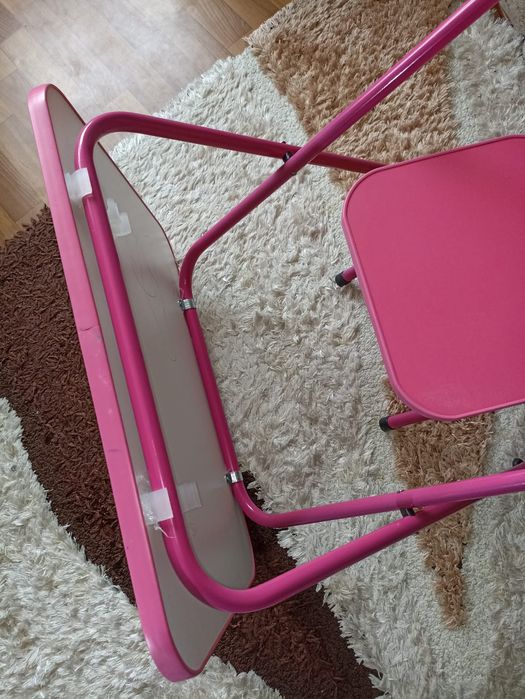 Продам стіл з кріслом