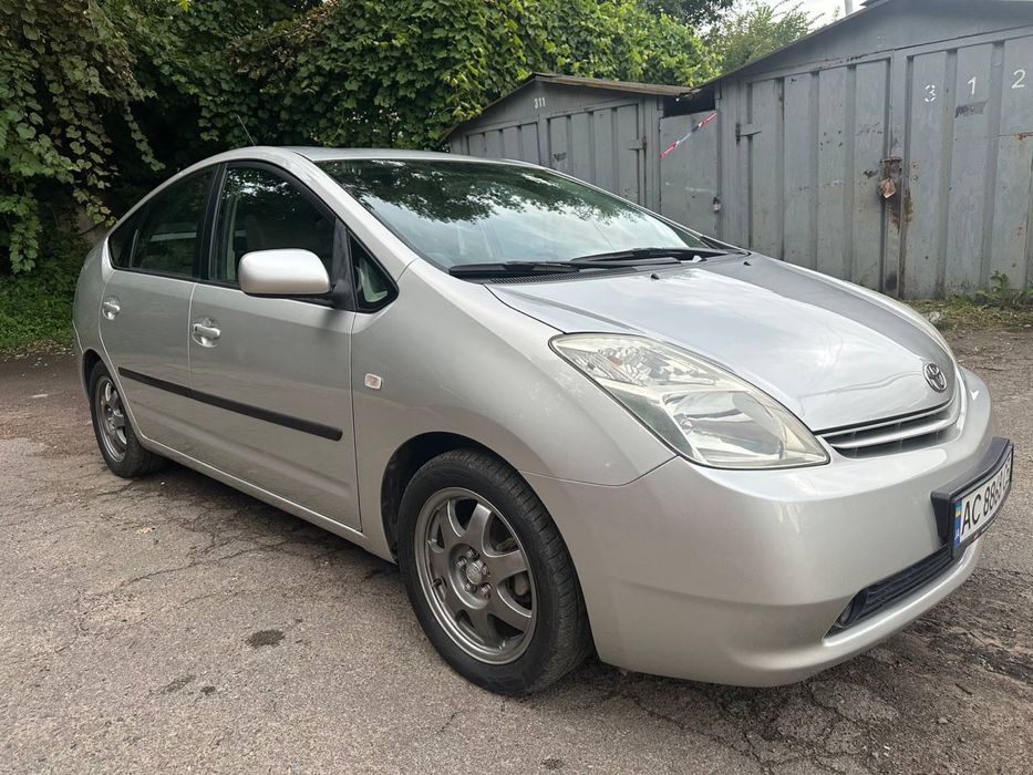 Продам Toyota Prius 2005 гібрид