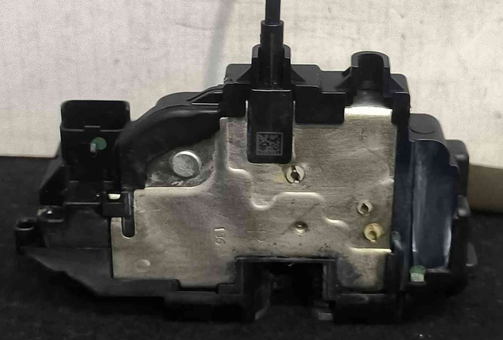 Fechadura / Fecho Porta Direito - RENAULT MEGANE III Hatchback
