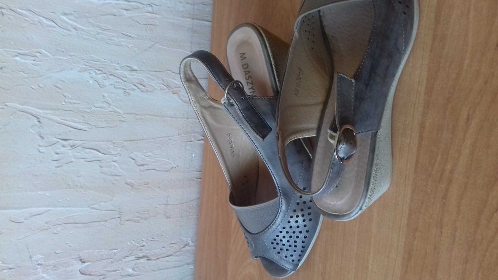 Buty letnie damskie roz 38