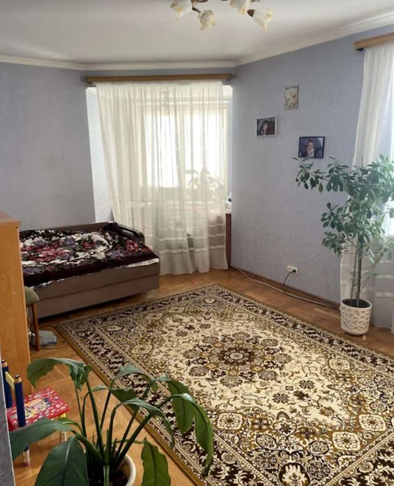 Продаж 3к квартири 116 кв. м на вул. Котляревського