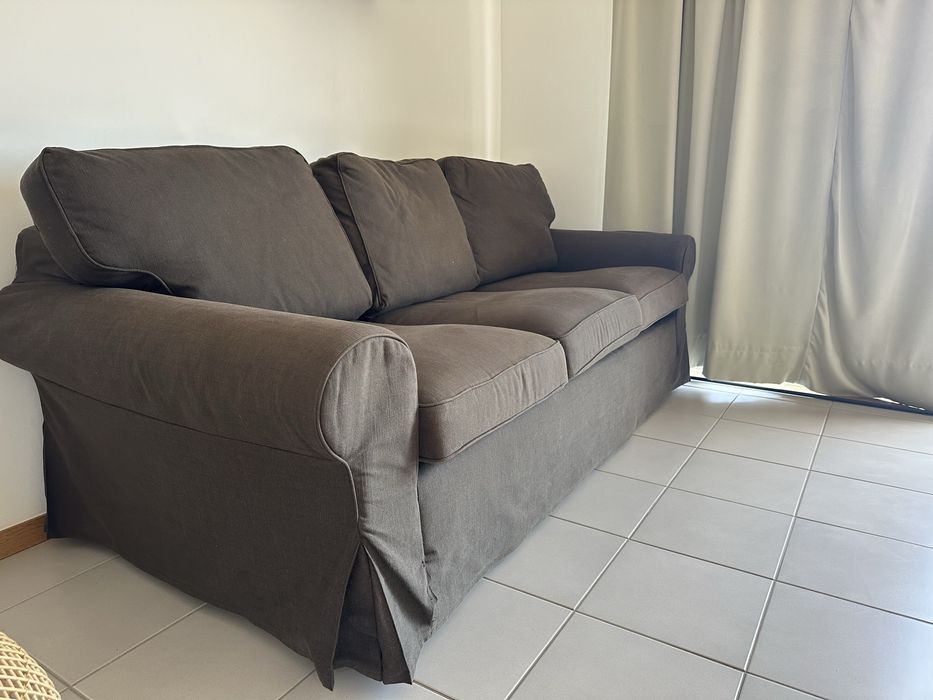 Sofa cama 3 lugares castanho