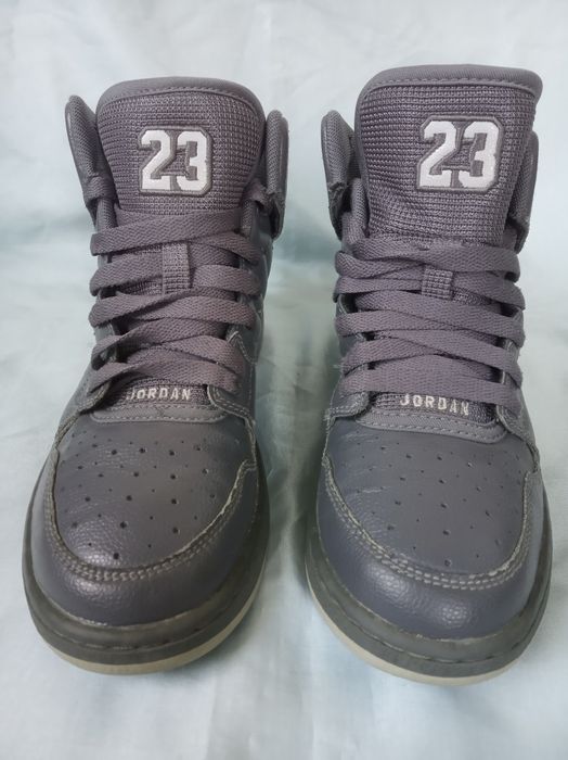 36 Nike Air Jordan Flight 4