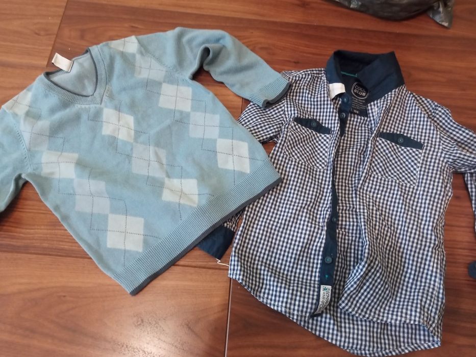 Sweter i koszula dla chłopca 104