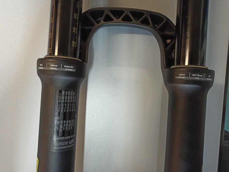 Widelec RockShox Lyrik RX2 29" charger 2