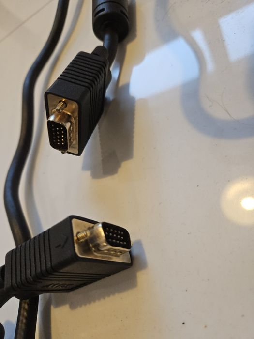 Kabel / Przewód VGA. 2.8m. Wysoka jakość wykonania.