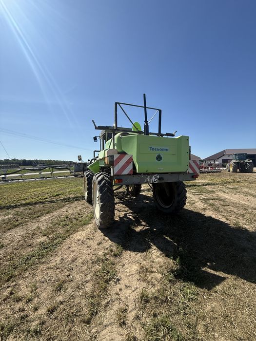Opryskiwacz samojezdny Tecnoma 2700l
