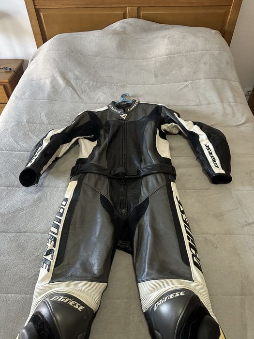 Fato Dainese tamanho 52
