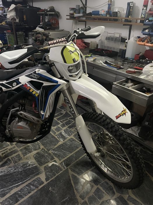 Malcor xzf 250 cc 4t