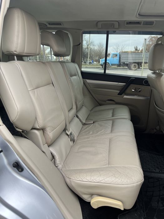 mitsubishi  pajero  2007 року