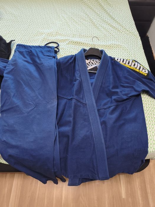 Vendo kimono jiujitsu