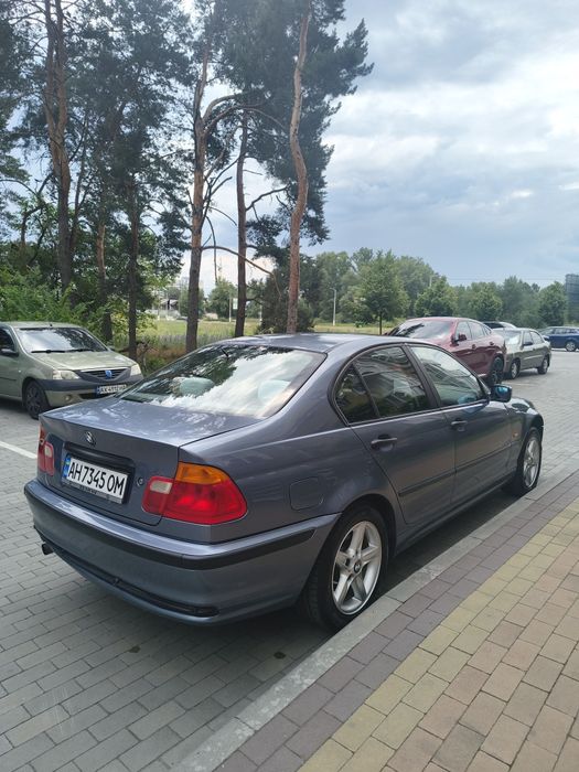 Продам автомобиль.