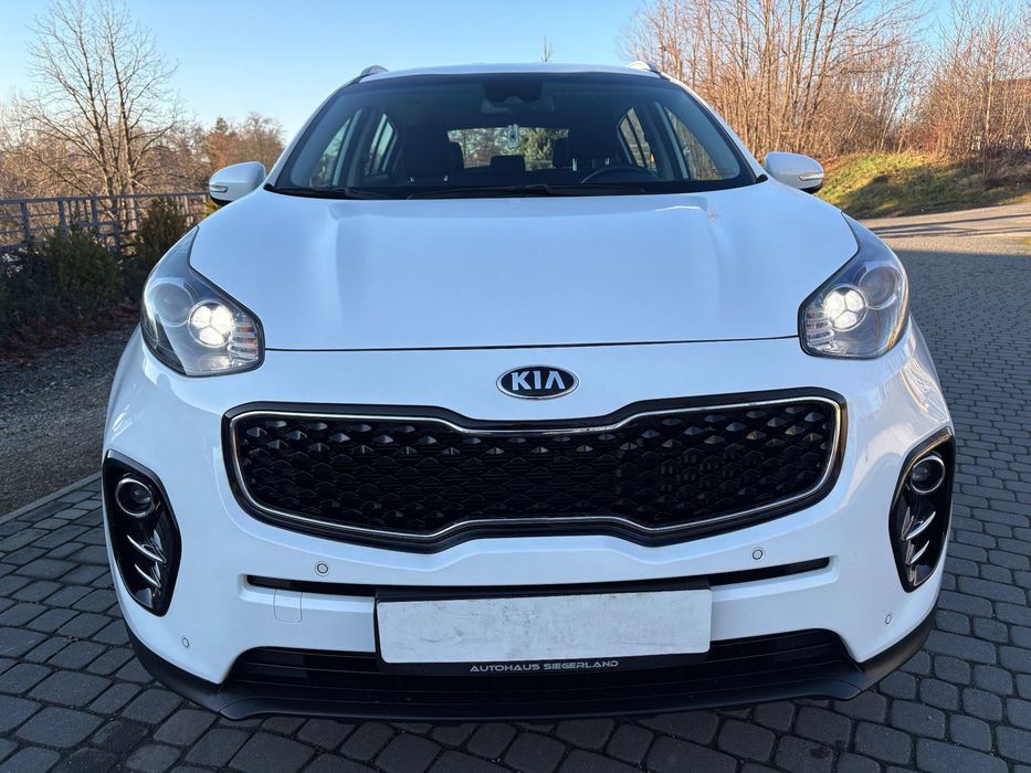 Kia Sportage * Sportage 4x4 * Automat * Navi * Led * Hak * Kamera *