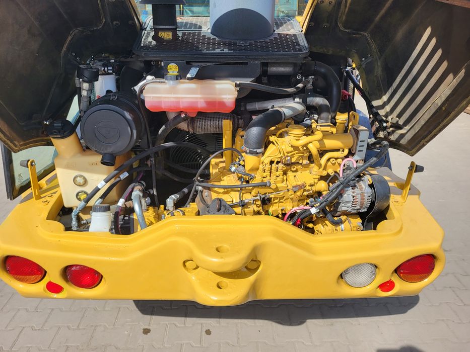 Ładowarka CAT 906