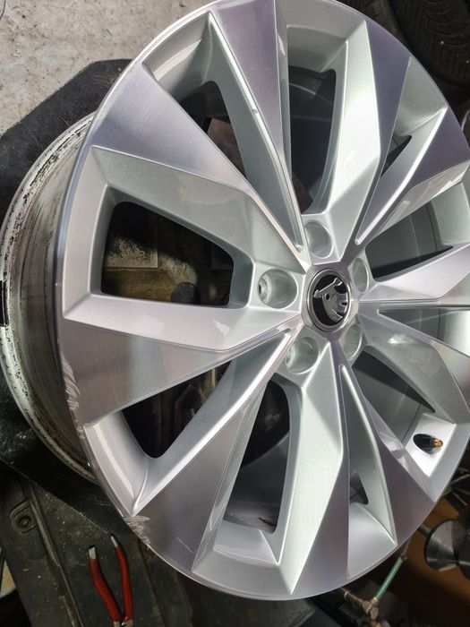 Felgi Skoda Superb 18" Oem