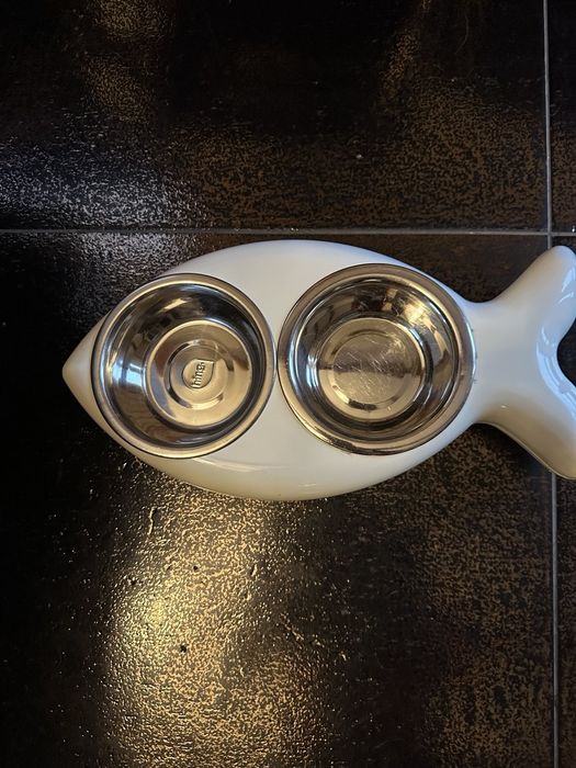 Продам стильную новую керамическую мисочку для котов