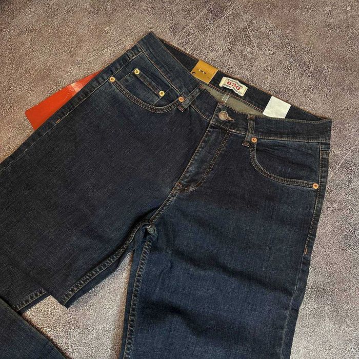 Класичні чоловічі джинси Levis(розмір-31,42)
