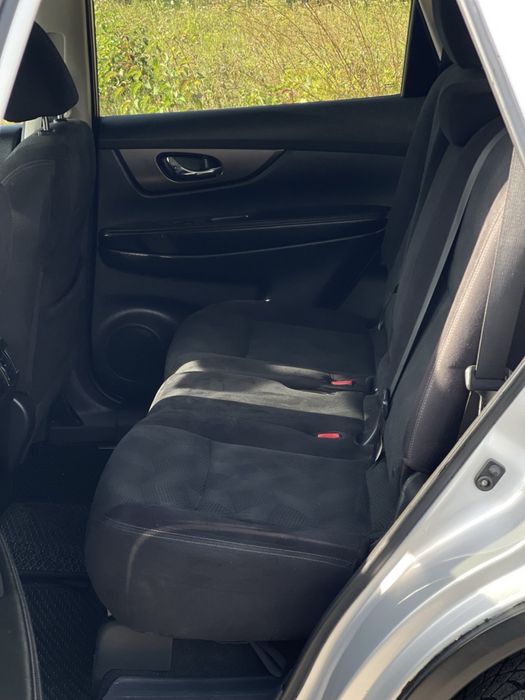 Продам Nissan Roug