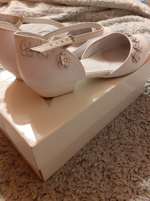 Buty komunijne rozm. 35 skóra