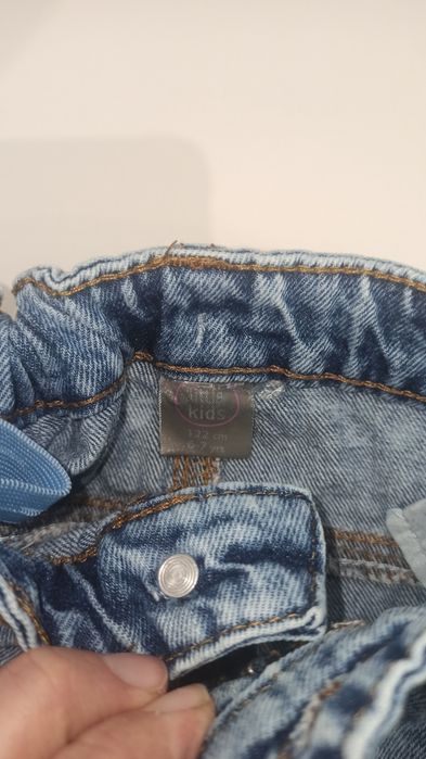 Spodnie jeansy na dziewczynkę