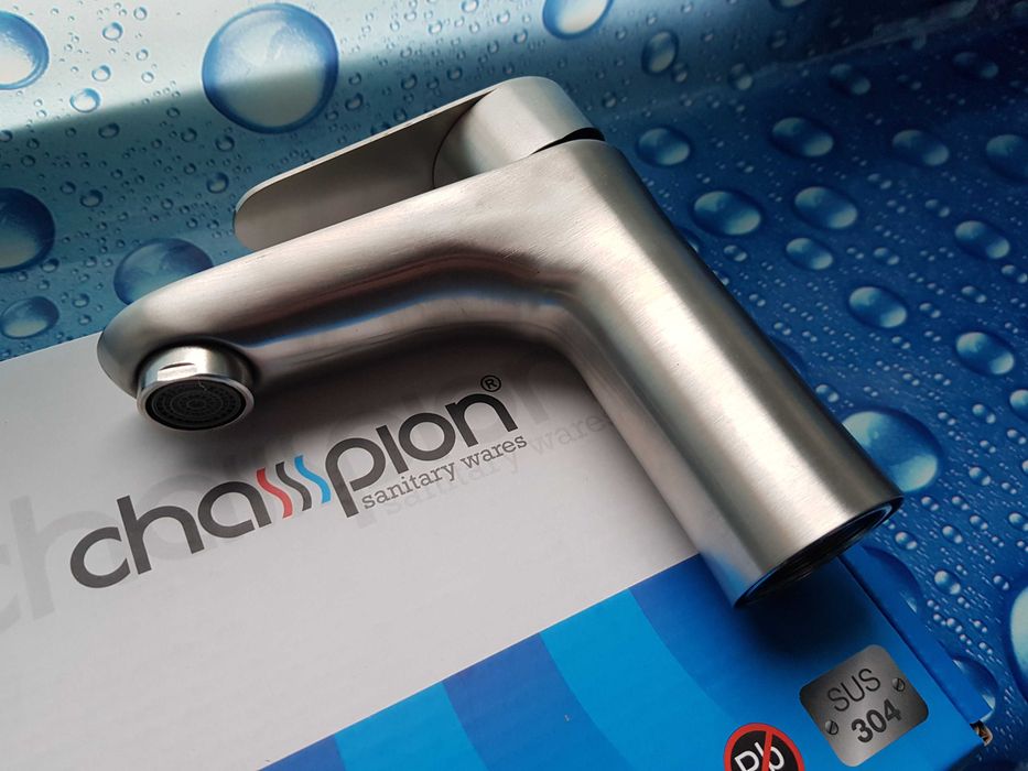 Смеситель змiшувач для умывальника с нержавейки Champion Neo 001