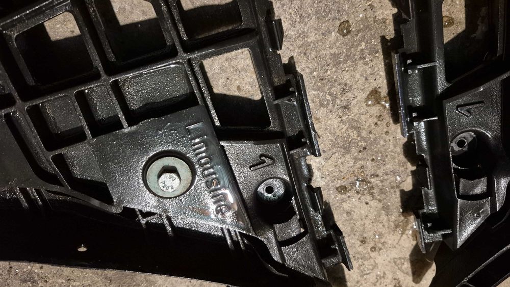 Guias Para-Choques Traseiro Audi A4 B5 Sedan 8D Facelift 1999 a 2001 Originais
