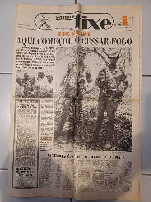 Coleção de Jornais (25 de Abril)