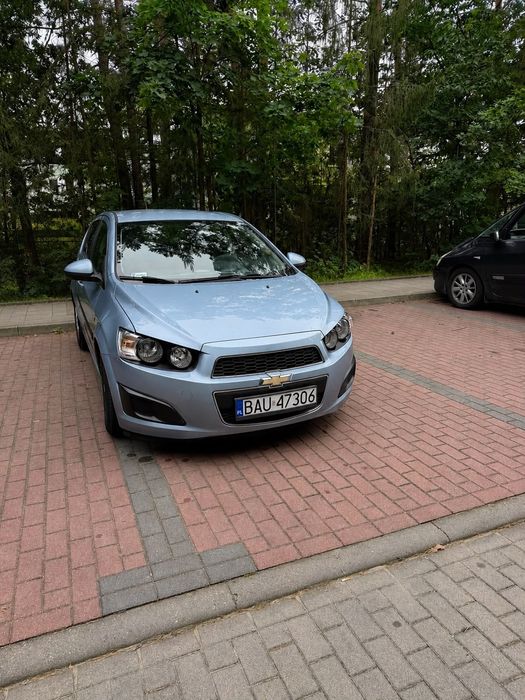 Chevrolet  Aveo.