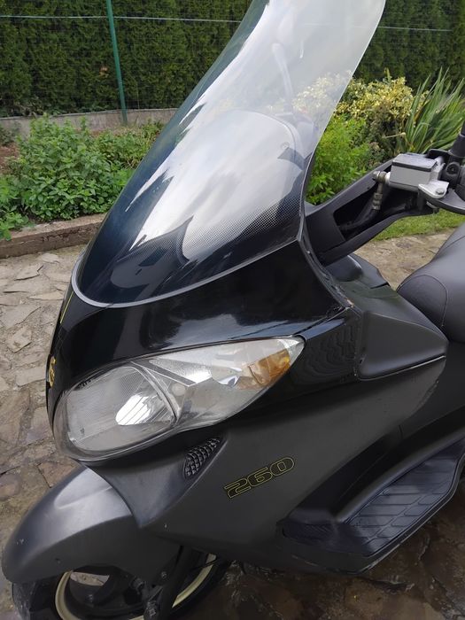 Продам Максі Скутер 4Т 260см чорного колір.