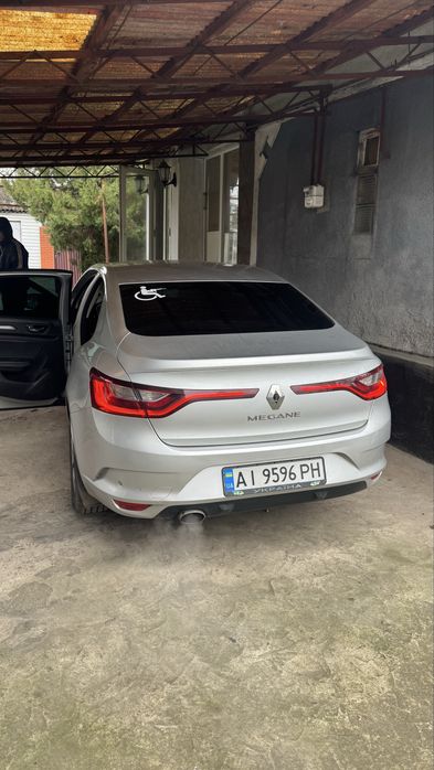 Офіційний  Renault Megane  4 2016
