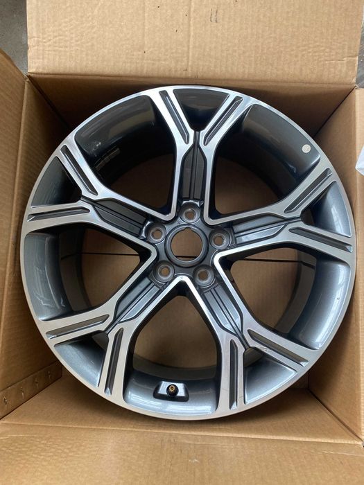 Felgi Kia Stinger GT 19"