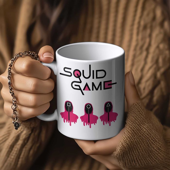 Kubek 330ml - „SQUID GAME” – Twój codzienny łyk ryzyka!