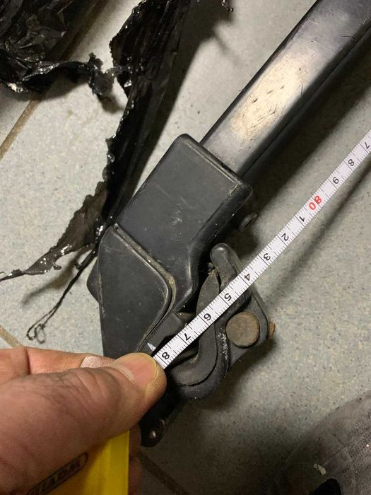 Поперечина для багажнику на рейлінги Ford