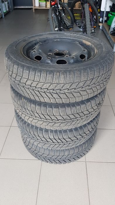 Opony zimowe na felgach 185/60/14
