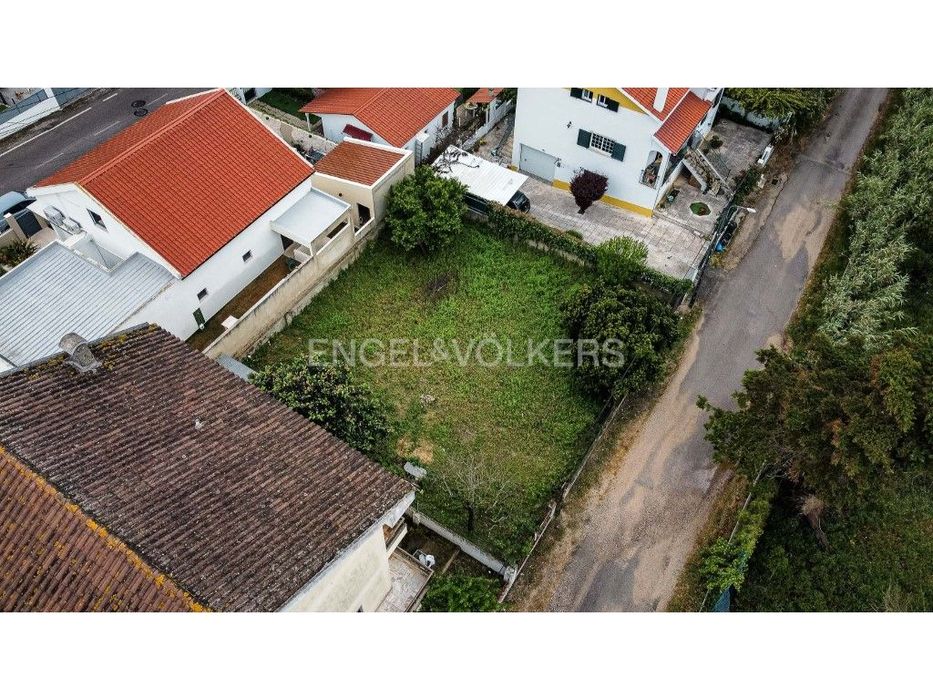 Terreno para Construção a Poucos Minutos do Mar