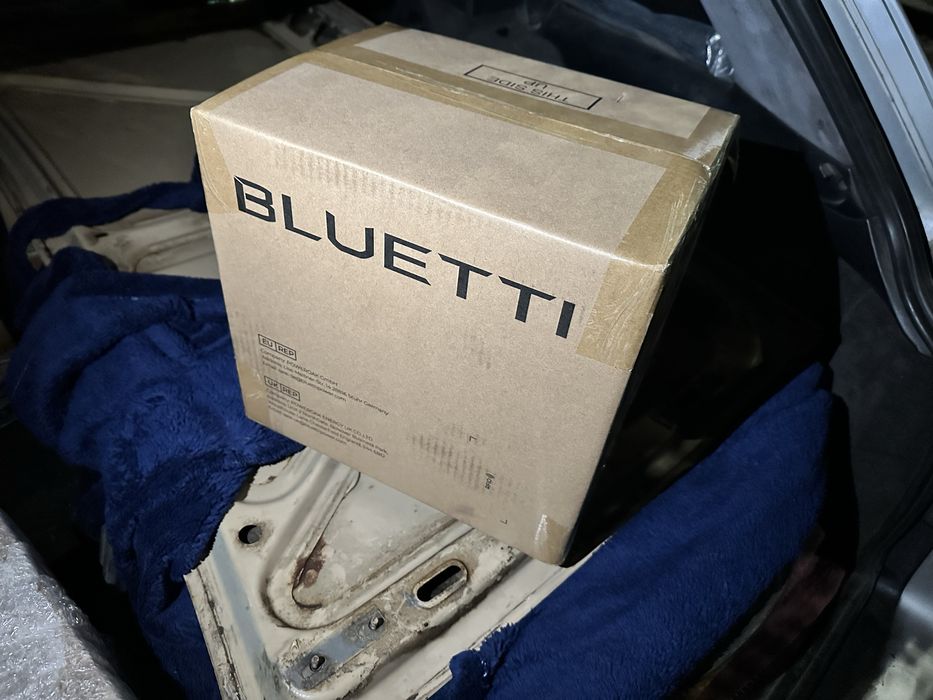 Зарядная станция Bluetti Premium 30V2 600ватт 1500ватт 320ватт/емкость