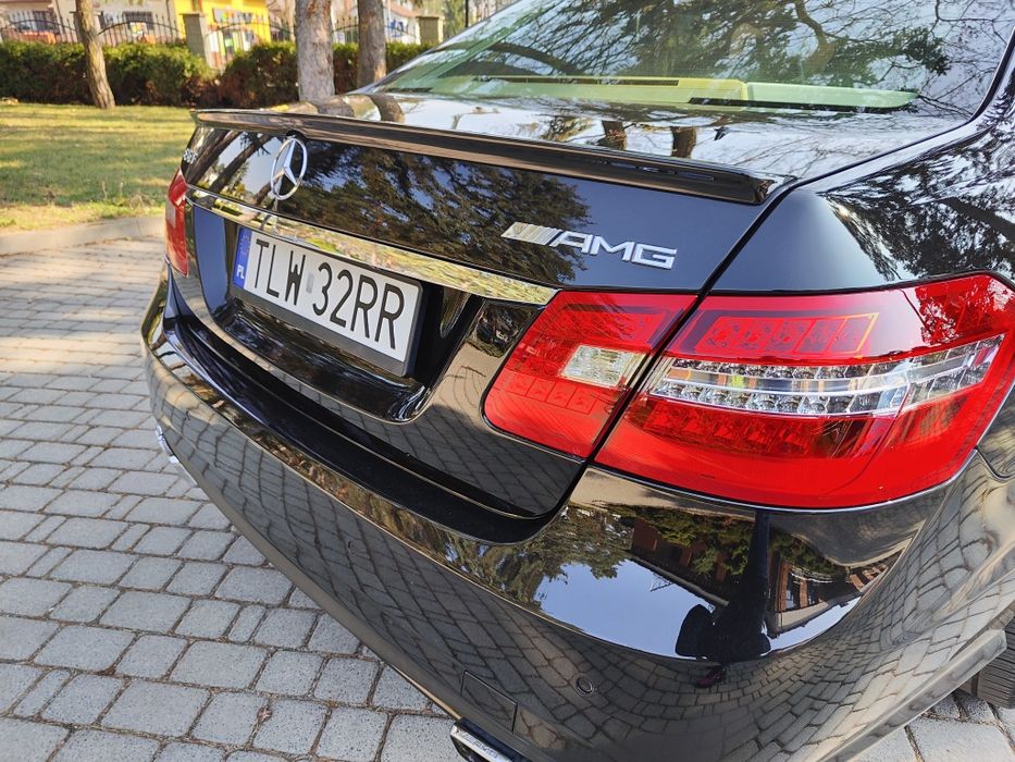 Mercedes Benz W212 E63 AMG    ZAMIANA