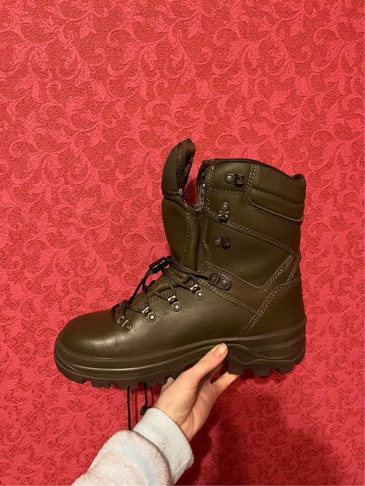 Берці зимові , водонепронекні,утеплені ,41р