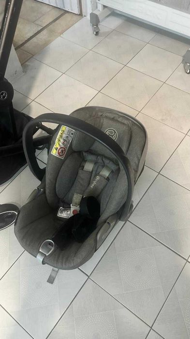 Carrinho e ovo  bebe usado cybex