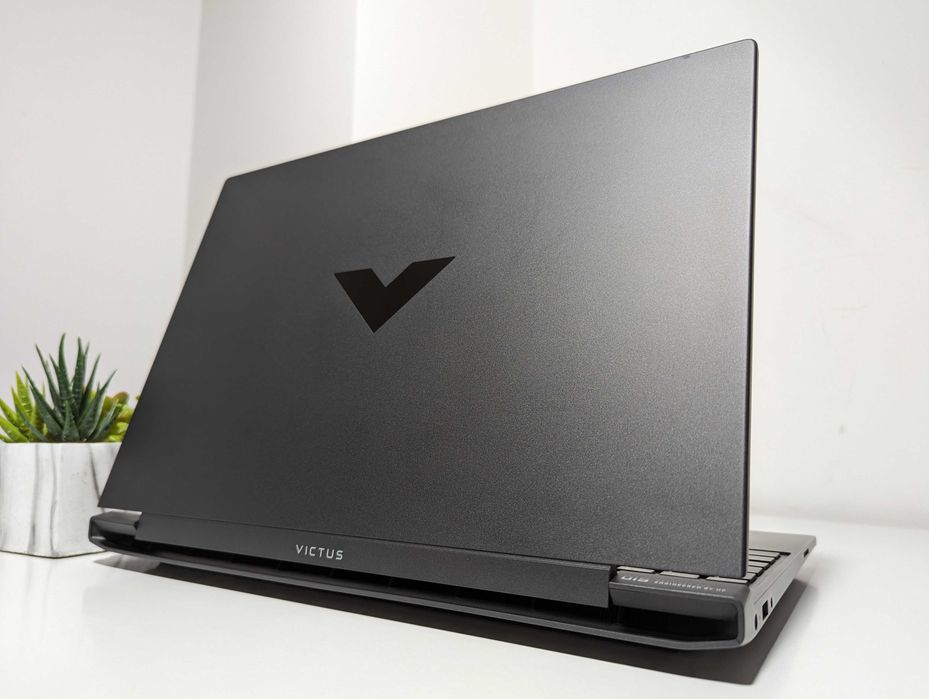 LAPTOP GAMINGOWY HP Victus 15 RTX 3050 Ti Ryzen 5 5600H 144hz