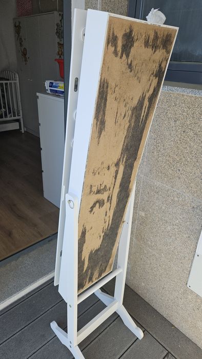 Espelho guarda-jóias