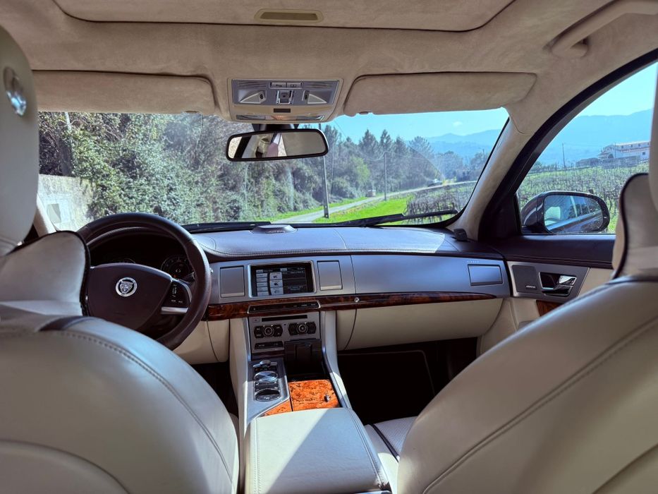 Jaguar XF 3.0 V6 Luxury