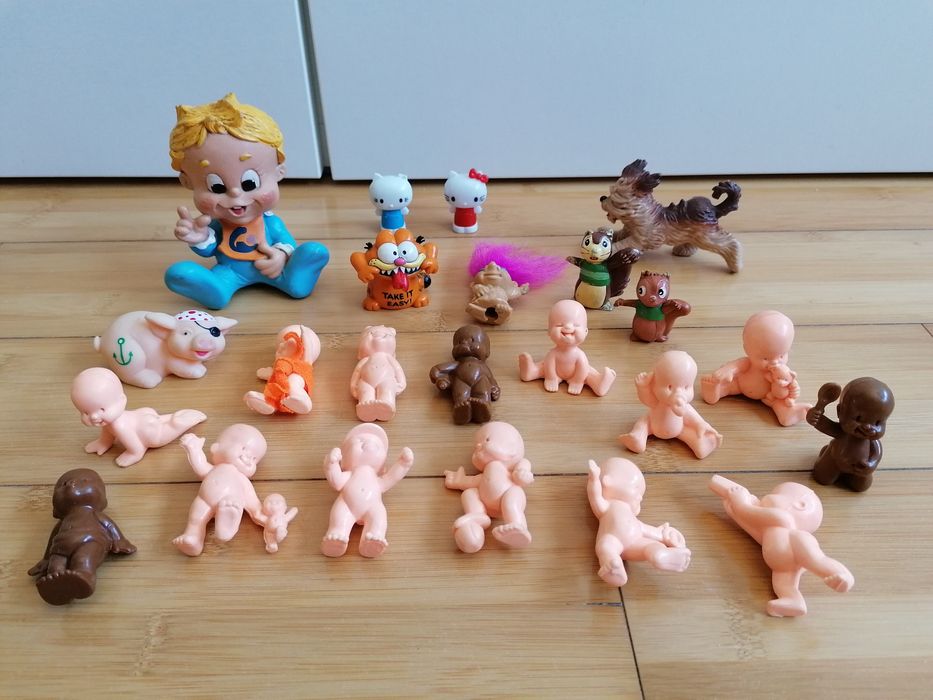 Vários bonecos figuras pvc Disney, bebés, mcdonalds, Minions, beanie